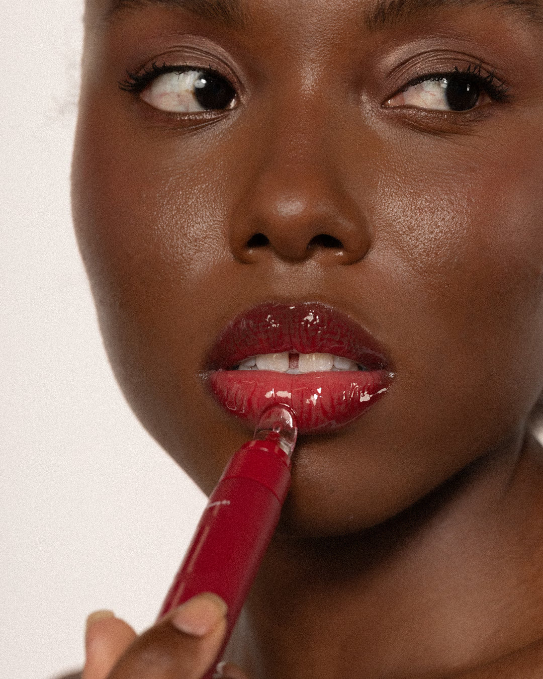 Lip Butter Red Velvet Mame Cosmetics - Hidratante labial com cor avermelhada